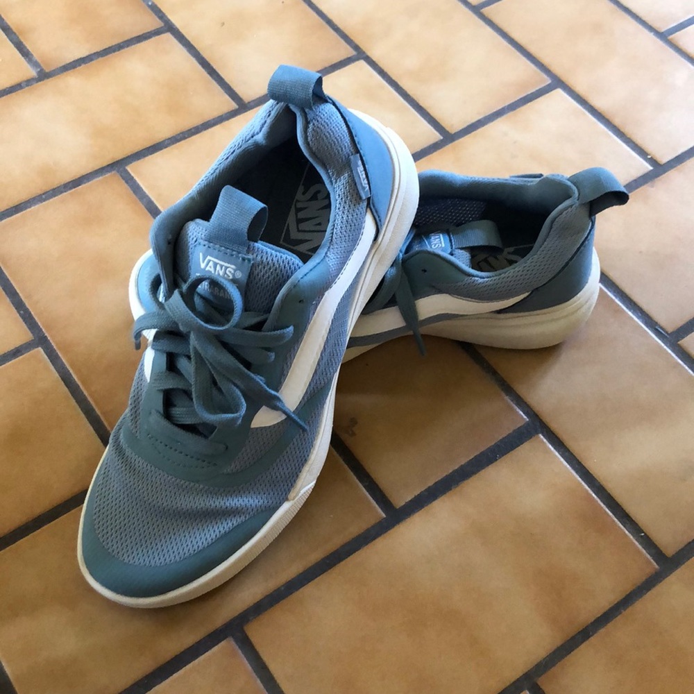 Vans Ultrarange shoes